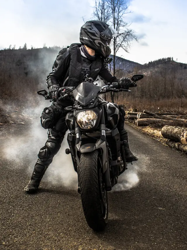 20 Motorcycle Quotes and Sayings About Living Free